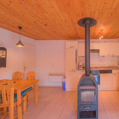 Holiday home Gemuetlicher Doppelbungalow Mit Terrasse Im Mirow Granzow