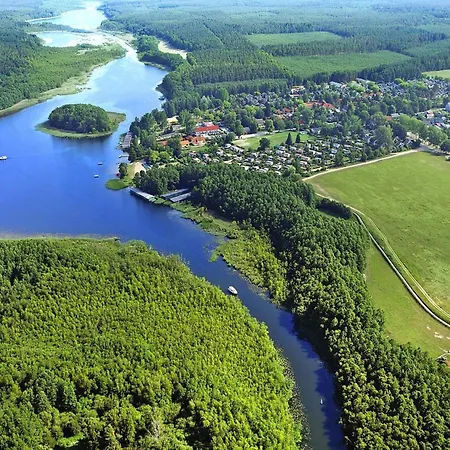 Gemuetlicher Doppelbungalow Mit Terrasse Im Mirow * Granzow